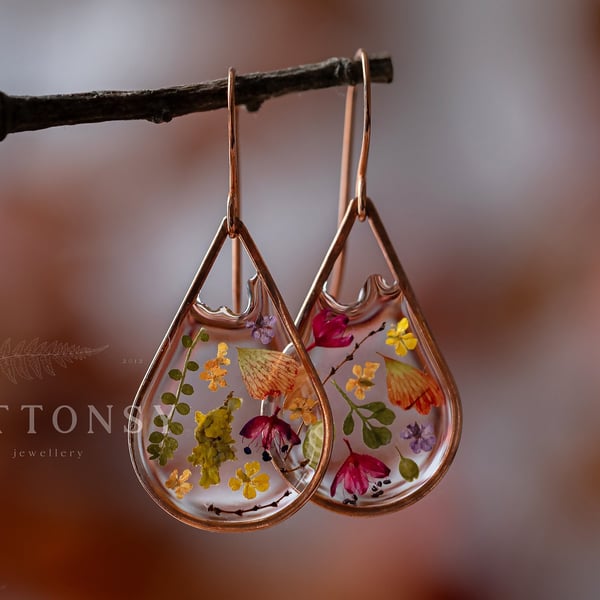 Autumn Flowers and Leaves Clear Resin Teardrop Earrings