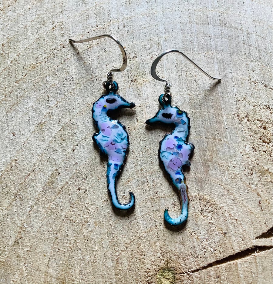 Pink enamelled copper seahorse earrings on 925 silver hooks