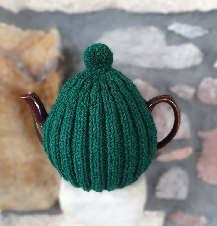 Medium Tea Cosy for 6 Cup, 1.1 lt Tea Pot, Hand Knitted, Brown Betty Compatible