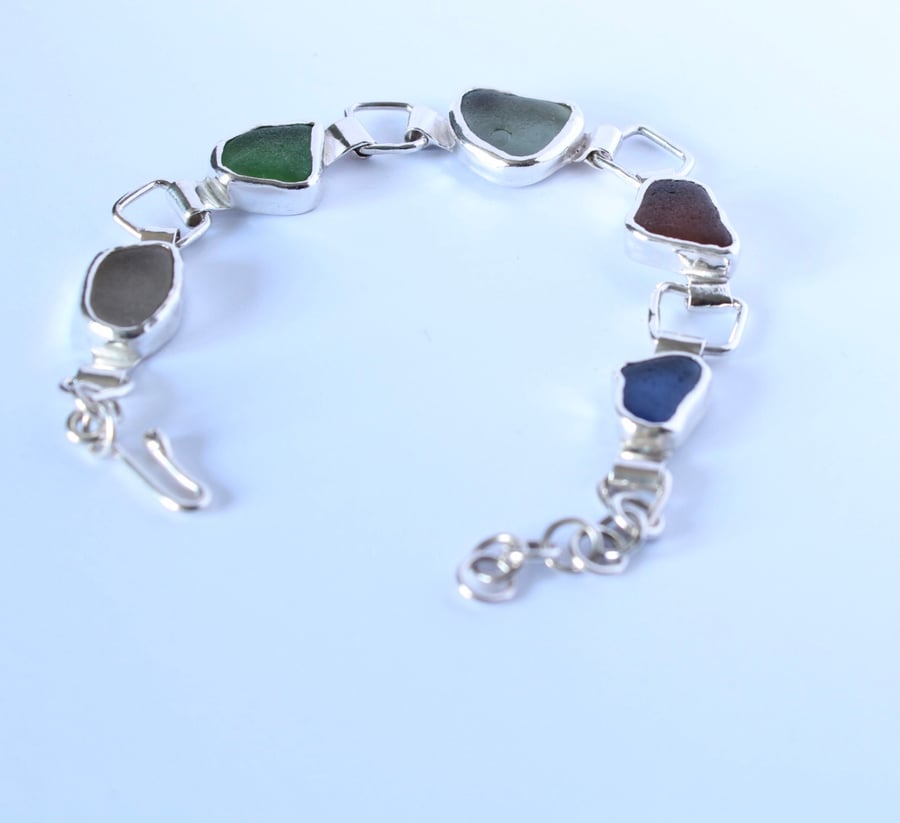 Multicoloured stunning seaglass and silver bracelet