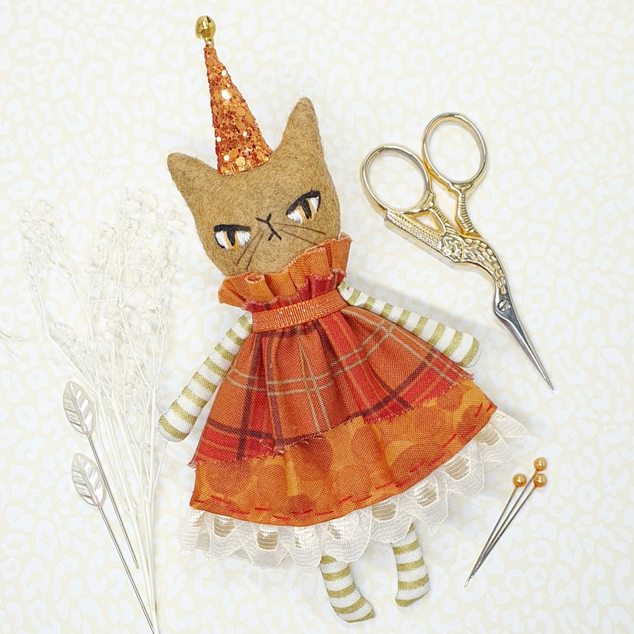 Autumn Party Cat Edith