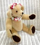 Wanda: Mohair Artist Bear 25cm (10") - Image 3