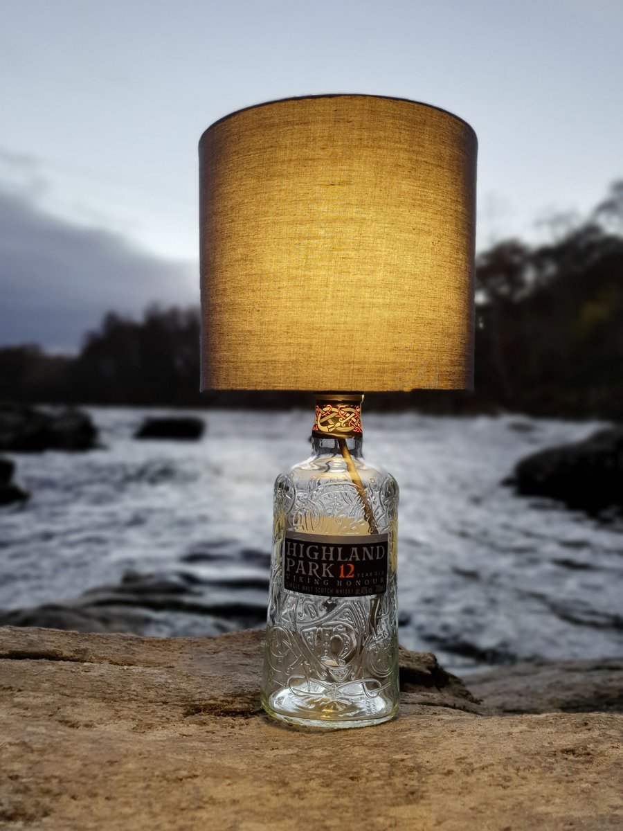 Highland Park 12 year malt whisky lamp