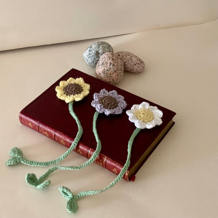 Flower Bookmark, Crochet flower, gifts for book lovers