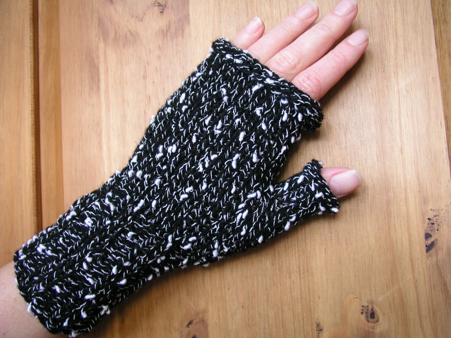 Hand knitted fingerless gloves  wrist warmers