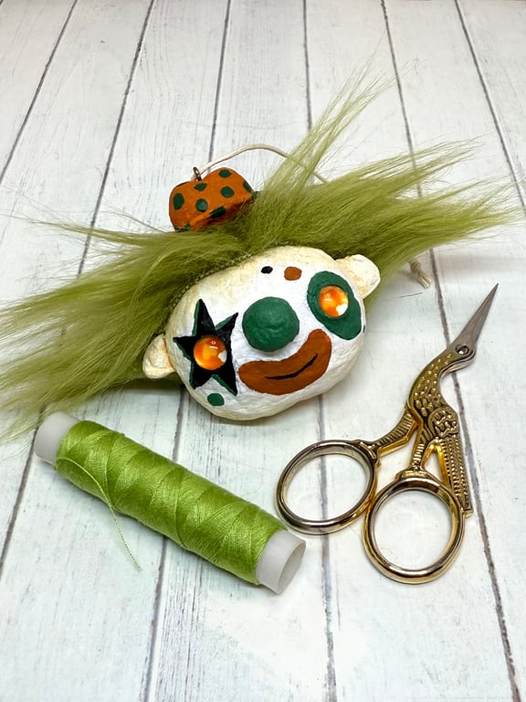 Spun Cotton Clown Hanger in Green