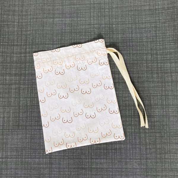 Booby Print Cotton Fabric Drawstring Gift Bag: Medium Present Wrap.