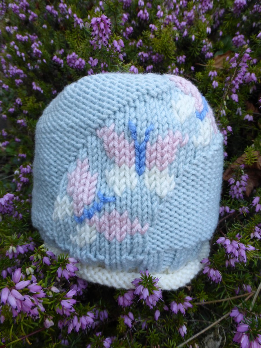 KNITTING PATTERN in pdf - Betsy Butterflies Baby Hat