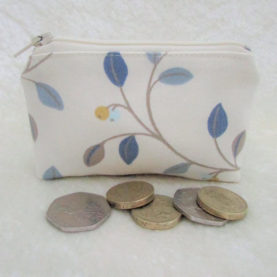 Small purse, coin purse - cream with blue leaf and berry pattern