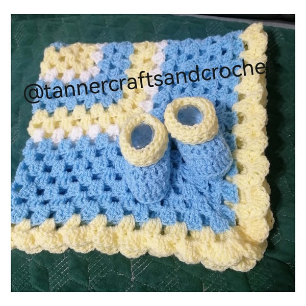 Luxury baby pram blanket with matching booties, baby gift, baby shower, reborn.