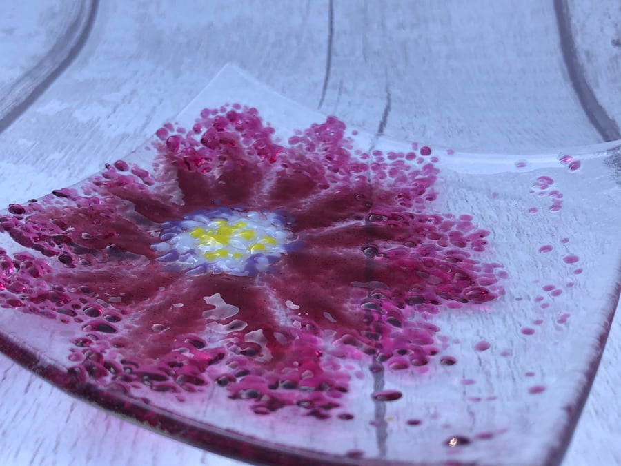 Glass flower dish