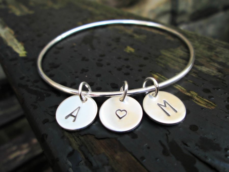 INITIALS BANGLE - Customised with initials of your loved ones, a gift for Mum!