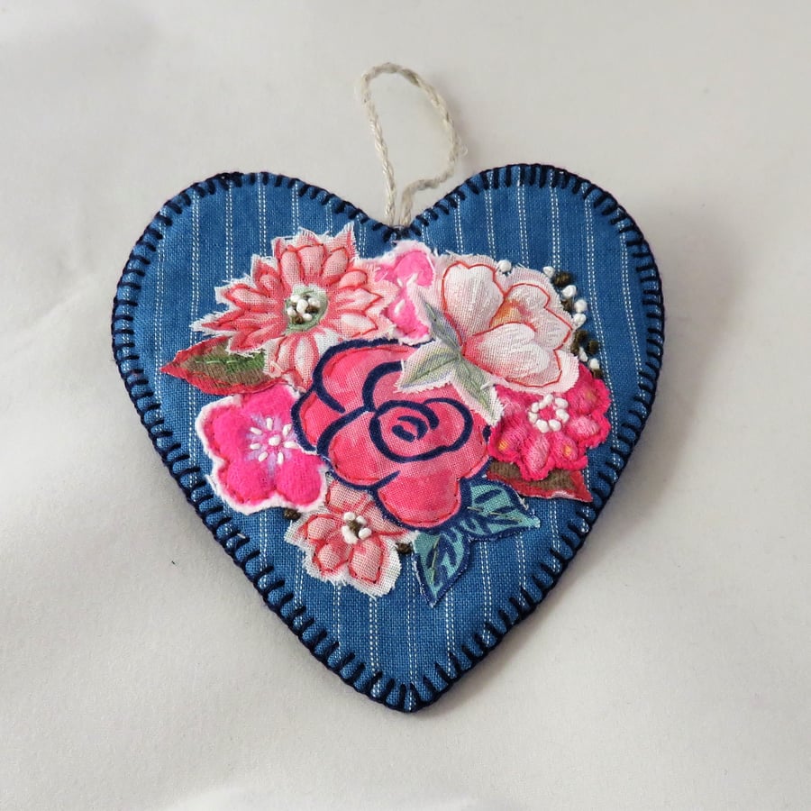 SALE Hanging Heart Red Posy on Blue