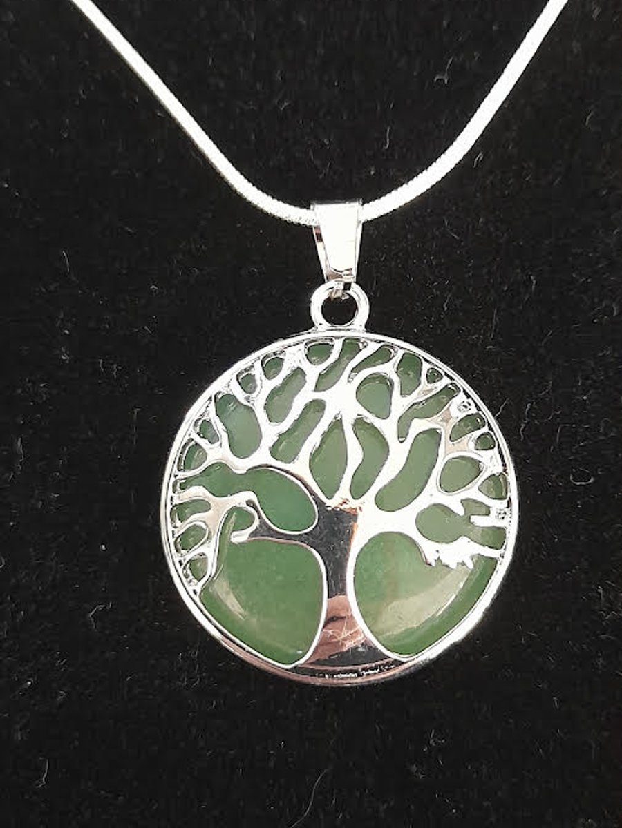 Tree Of Life Necklace Inlaid With Green Aventurine Crystal