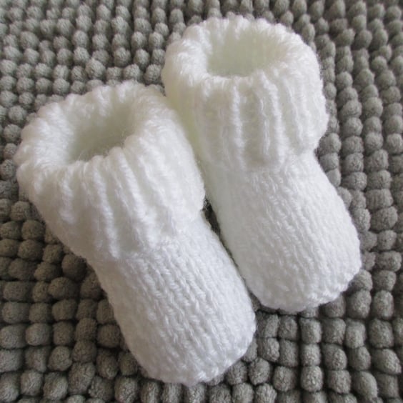 Newborn White Baby Booties