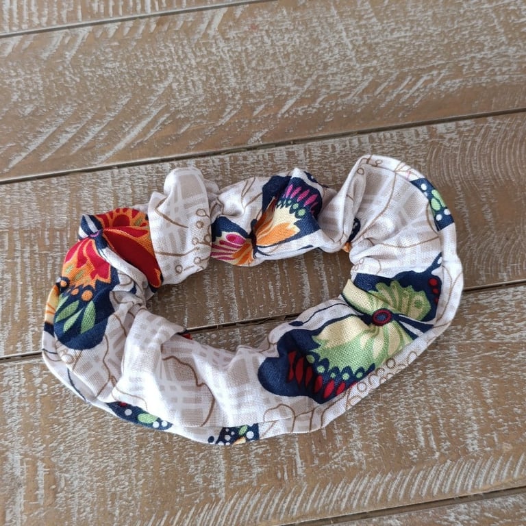 Butterfly scrunchie 