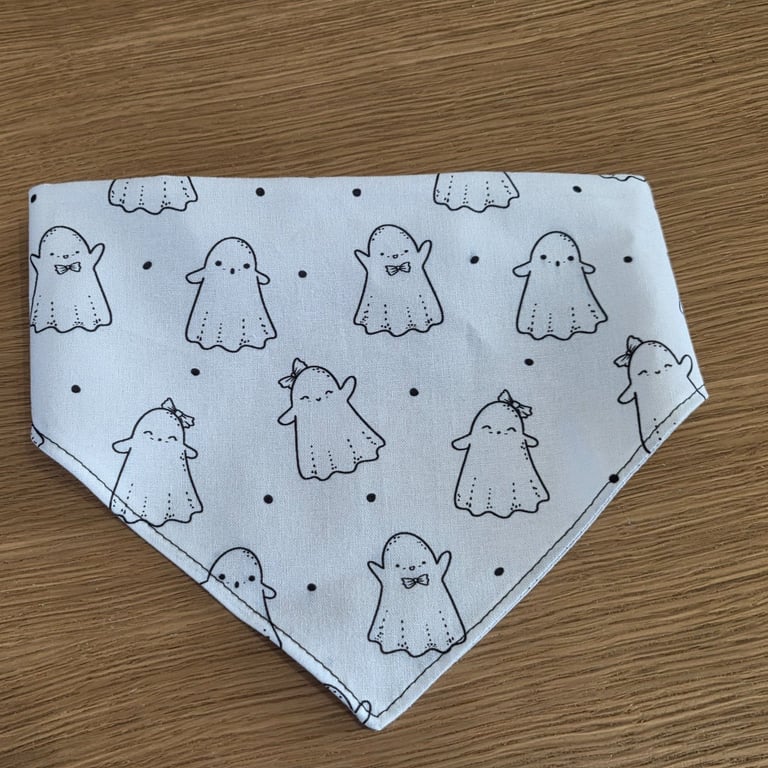 Elasticated slip-on Dog Bandana - Size L