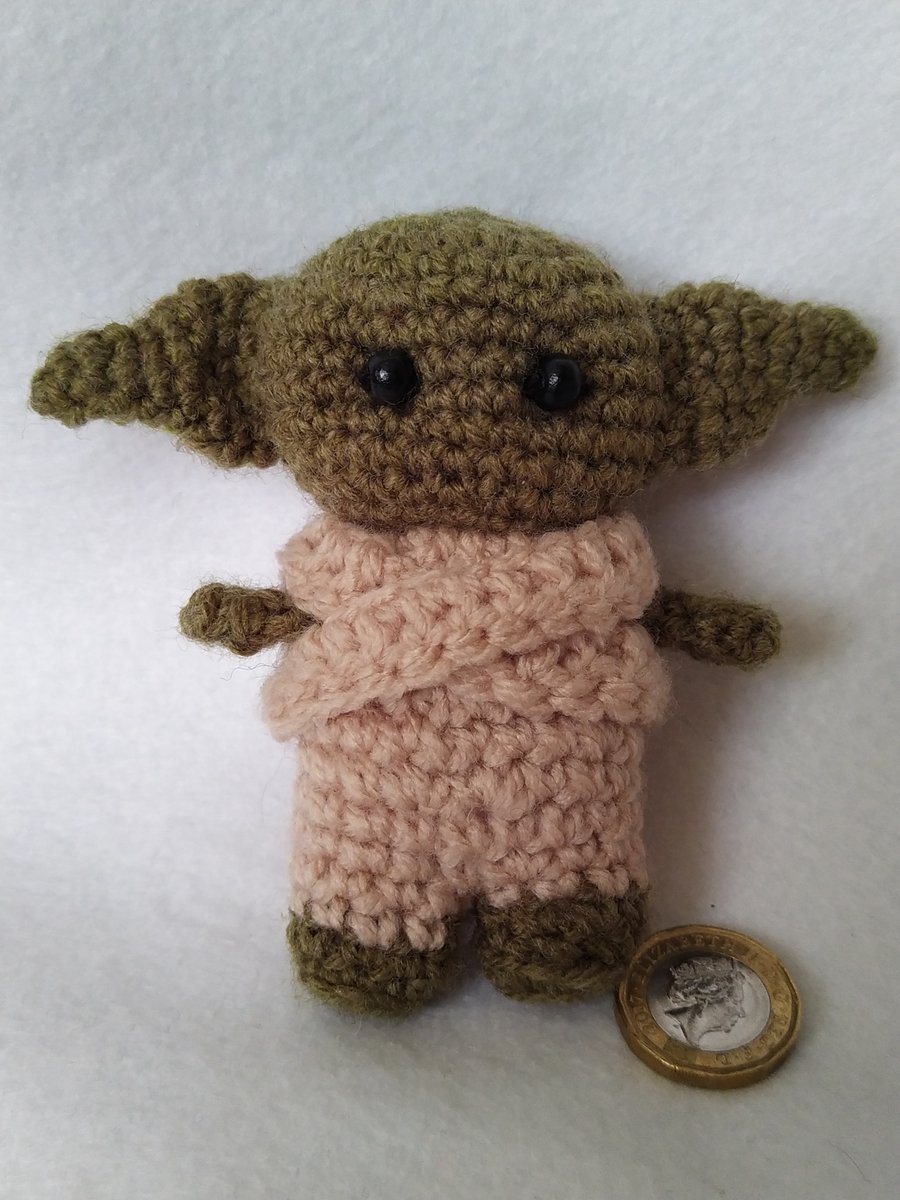 Baby Alien amigurami Pocket Pal