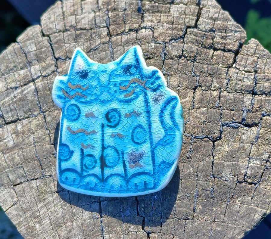 Ceramic Cat brooch 