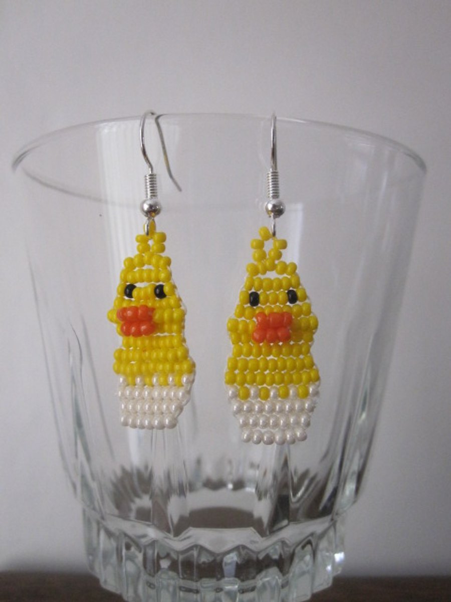 Easter Chick Beadwork Earrings (1)