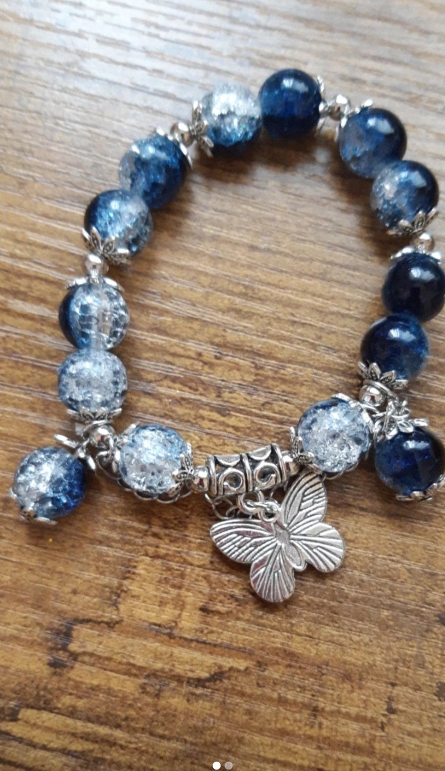 Bracelet pretty blue elasticated 