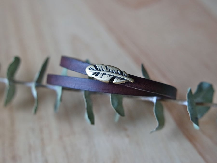 Leather wrap bracelet - feather bronze plated