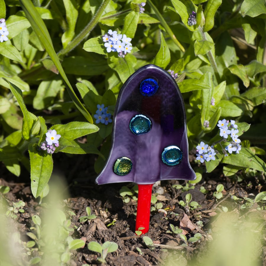 Pot Toadstool - Streaky Purple with Dichroic spots - 6120