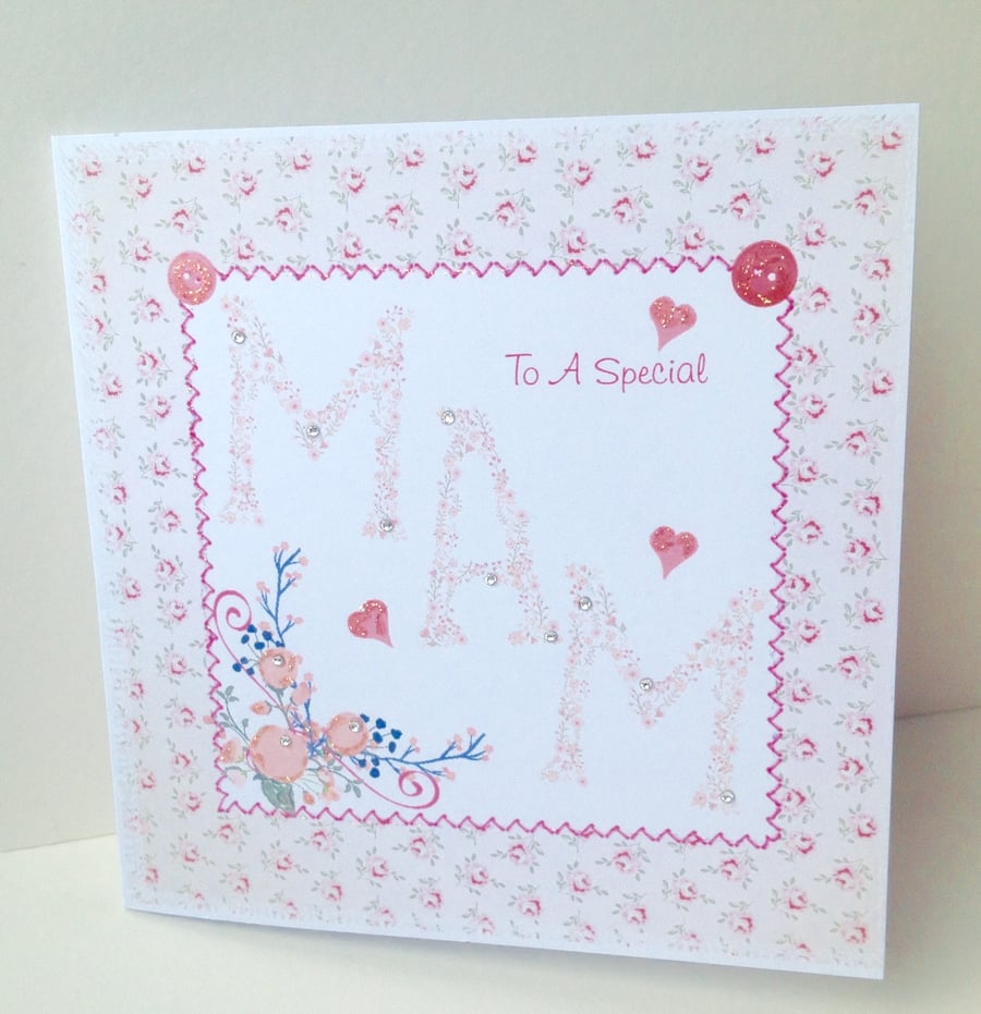 Mother's Day Greeting Card,Dainty Floral Design,Handmade,Personalised