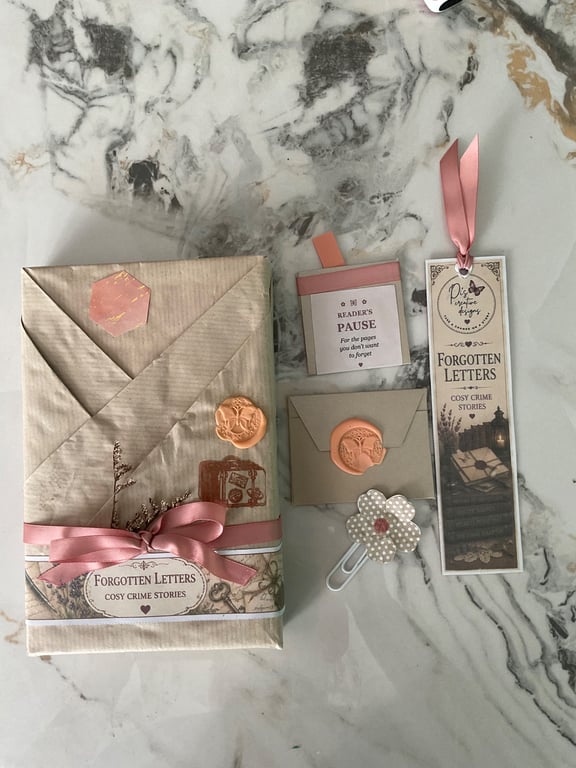 Blind date with a book- cosy crime mystery book gift for readers