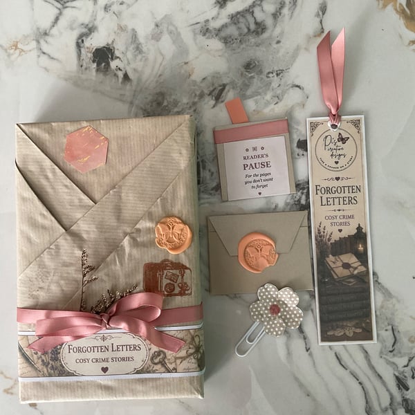 Blind date with a book- cosy crime mystery book gift for readers