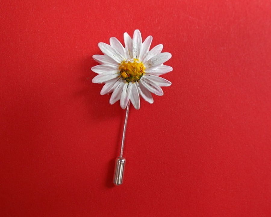 WHITE DAISY PIN : Hand Painted Marguerite Daisy Lapel Flower Brooch