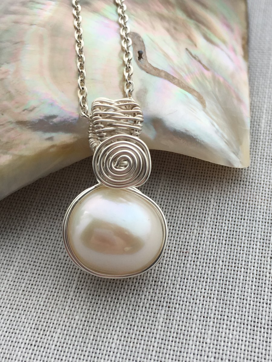 Silver plated wire wrapped freshwaterpearl necklace - made in Scotland.