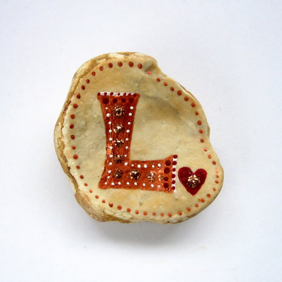 Painted 'L' art stone (25)