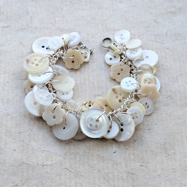 Pearl button bracelet with toggle clasp