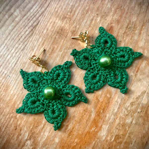 "Green Star" earrings