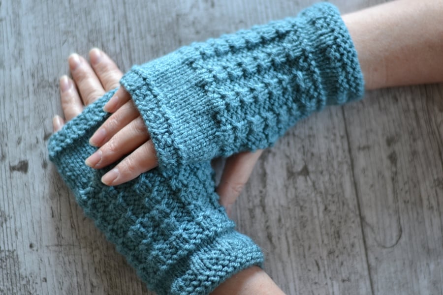 Fingerless Gloves Womens Aran  Knitted 
