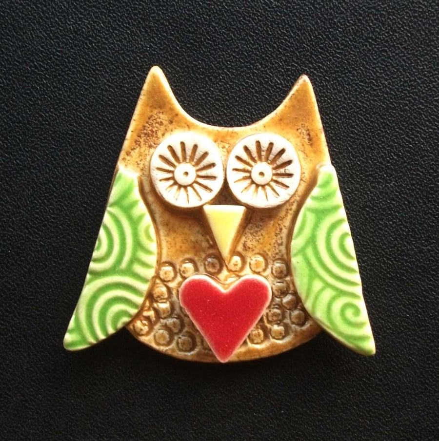 Cute little ceramic owl brooch green wings