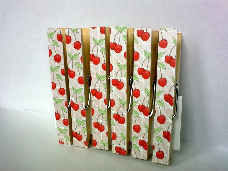 Happy Days Retro Pegs Fridge Magnets Magnetic Card - Cherry