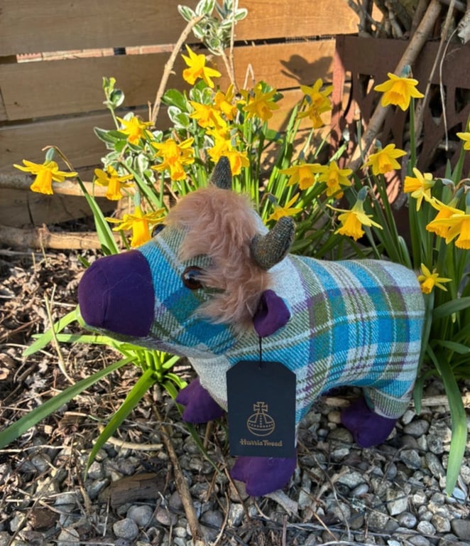 Harris Tweed Highland Cow - Authentic with labels 