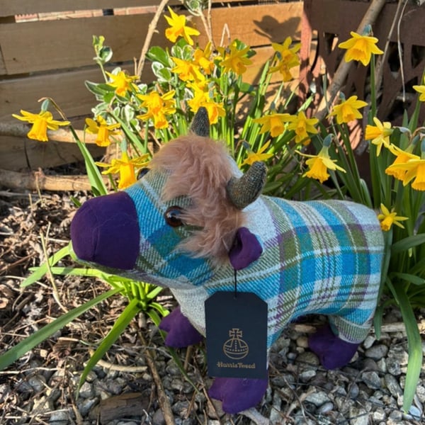 Harris Tweed Highland Cow - Authentic with labels 