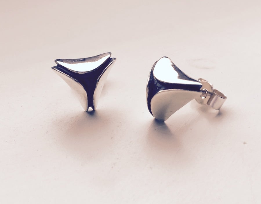 silver and oxidised triangular shaped stud earring