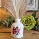 Handmade Ribbed Vase – Matte White Minimalist Decor with Robin Design