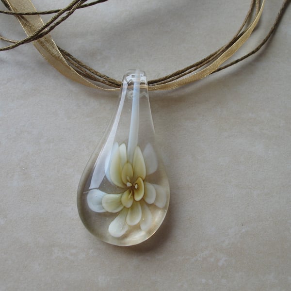 Flower Glass Pendant (Pendant Only)