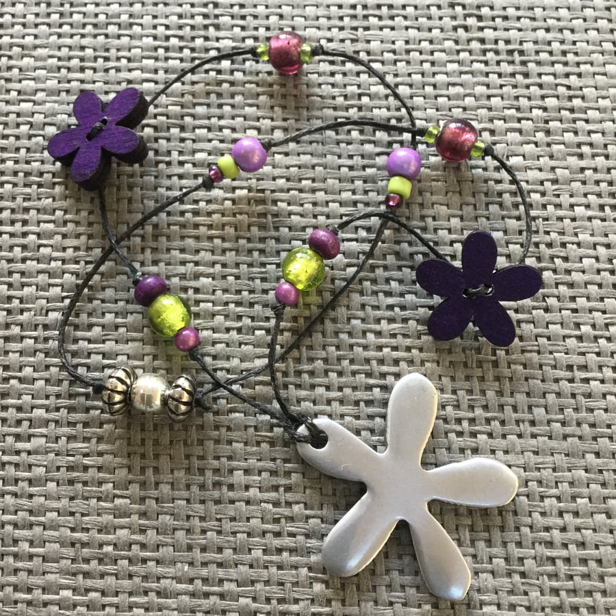 “Blackberry & Lime” flower necklace