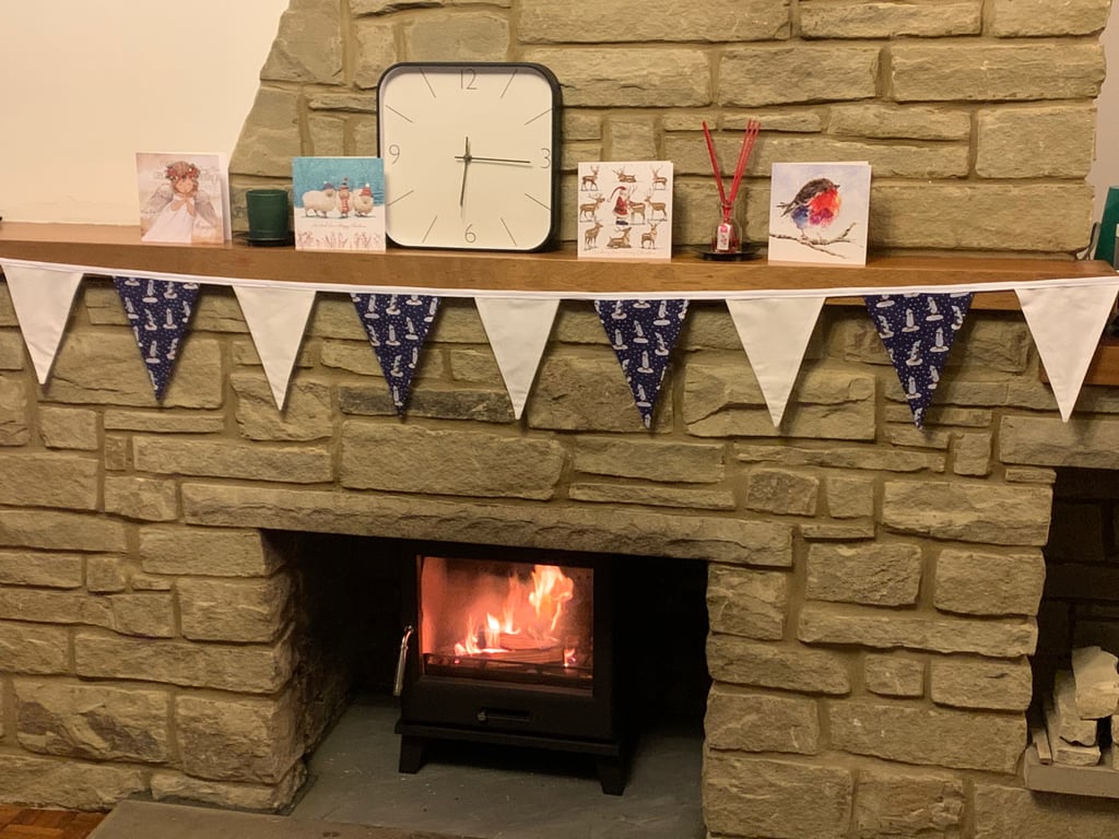 Polar Penguins Bunting