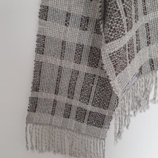 Handwoven alpaca scarf