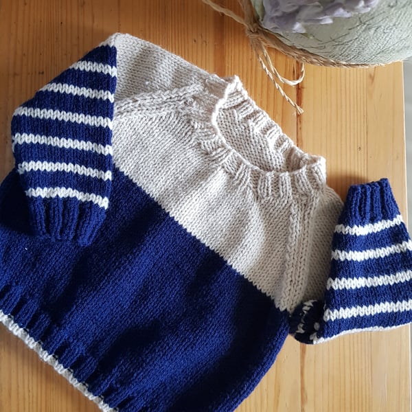 Baby Boys Navy Blue and Cream Jumper 6-12 months