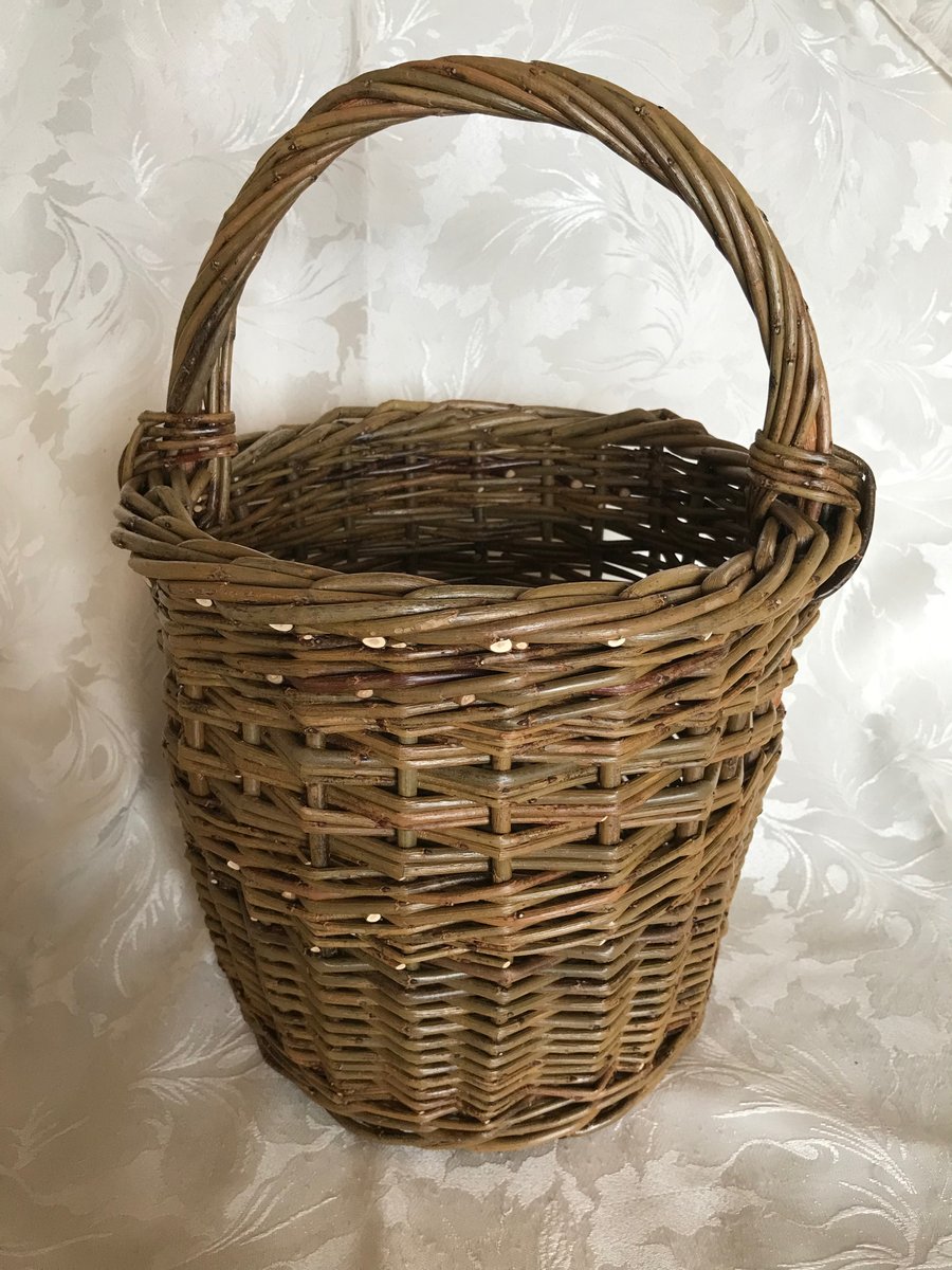 Willow Shopping Basket - Round (660)