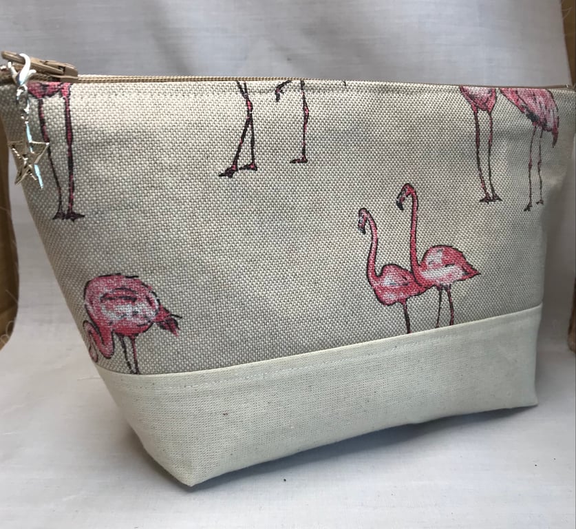 Toiletries bag, wash bag, wash bag, personal bag, zipper bag. Pouch bag,