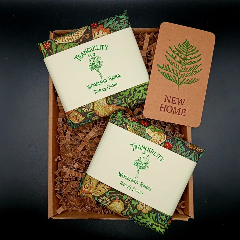 Forest Floor New Home Gift Black Pepper, Nutmeg, Ginger & Neroli Botanical Melts